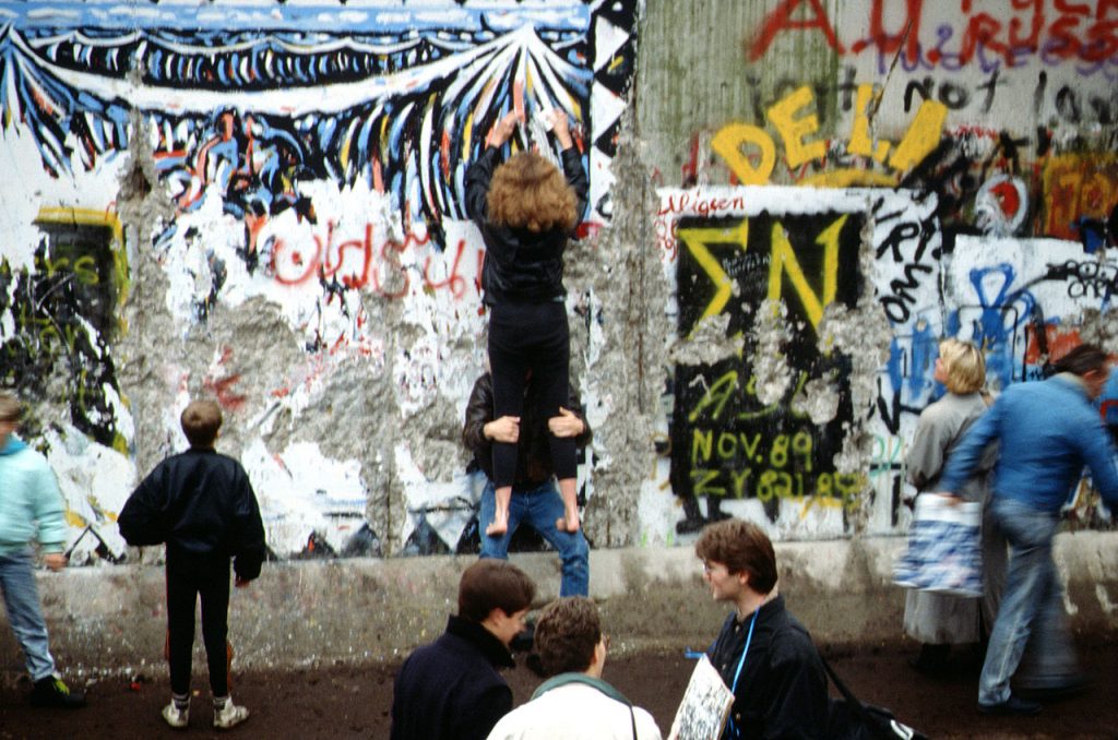 Fall of the Berlin Wall, November 1989. Photograph by Raphaël Thiémard. Image via Wikimedia Commons.